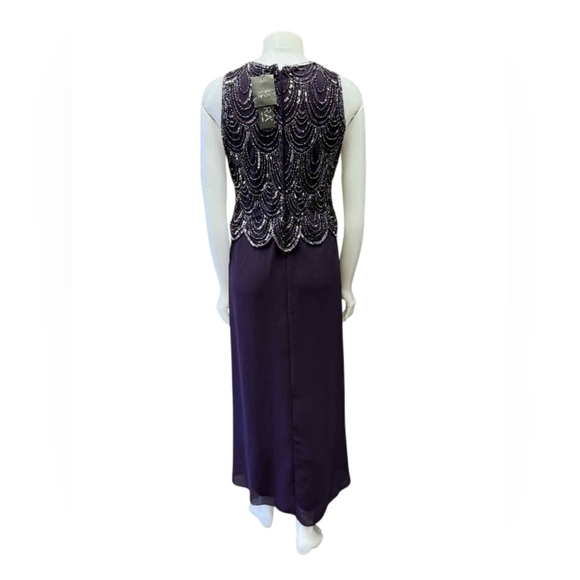 J Kara NWT Dress Plum Formal Gown Beaded Sleeveless Flowing Maxi Size 8P - Picture 4 of 12